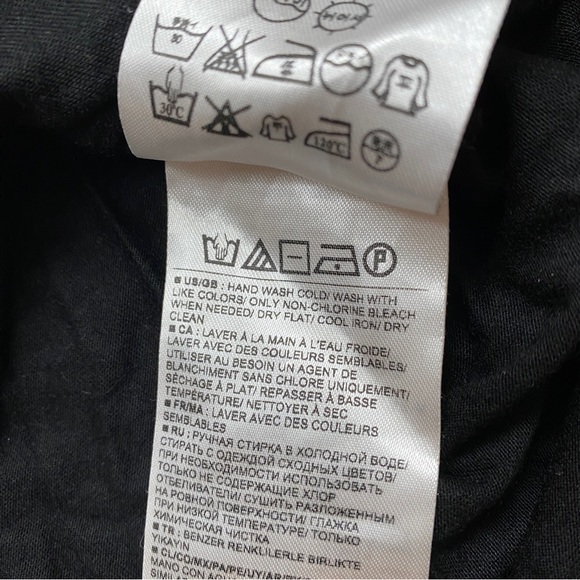 Banana Republic Black V Neck Soft T-Shirt Size XSP - Picture 11 of 13